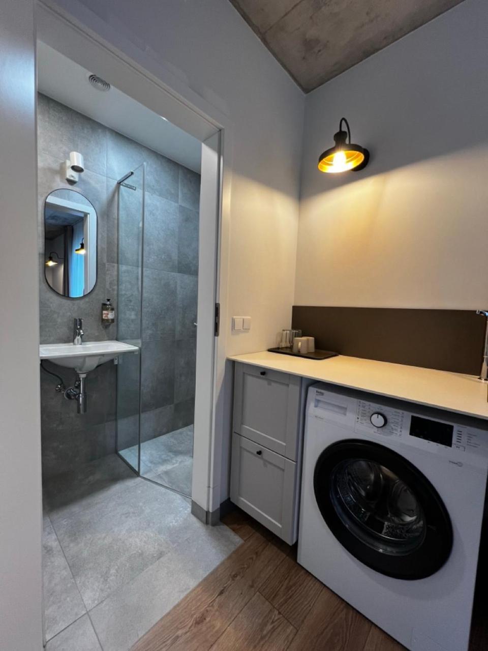 Tilzes Studio Apartaments, Self Check-In, Free Parking, Comfort クライペダ エクステリア 写真